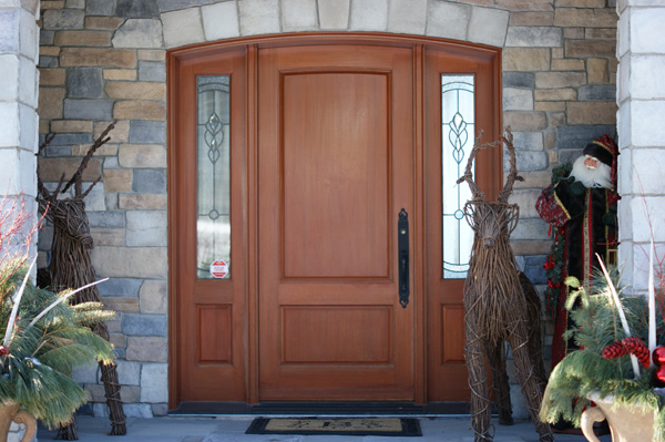 Porte sur mesure en bois massif